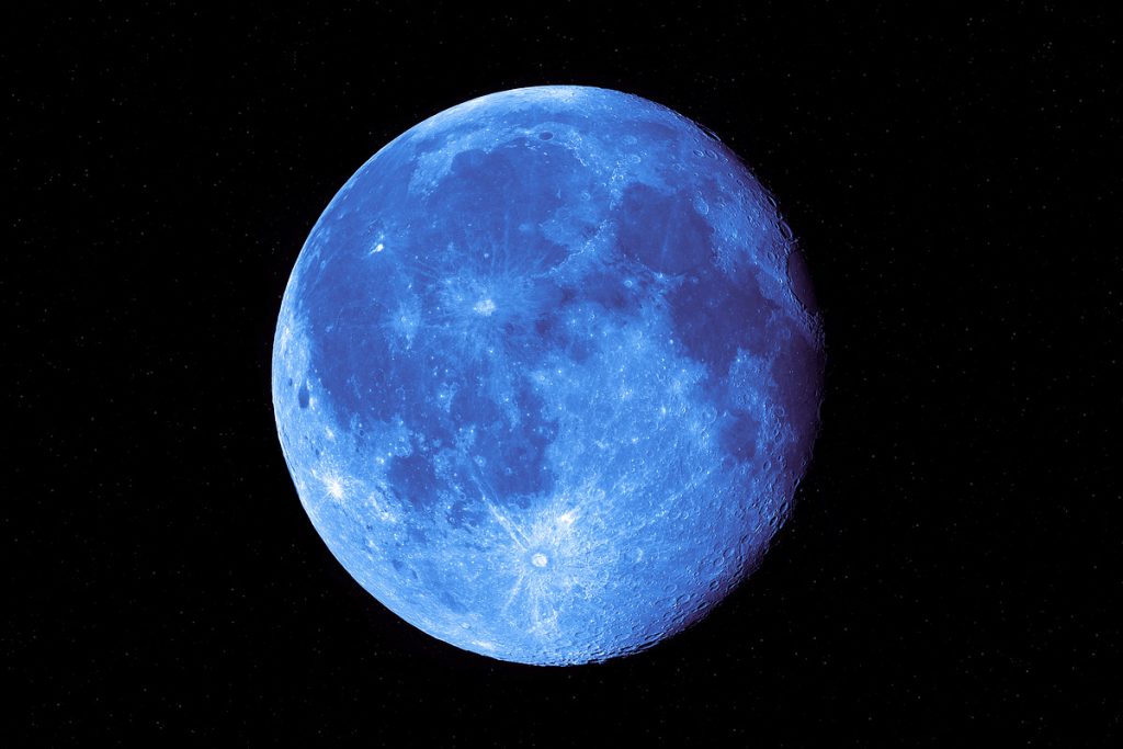 LA DANZA CÓSMICA DE LA LUNA: TU GUÍA INTERIOR