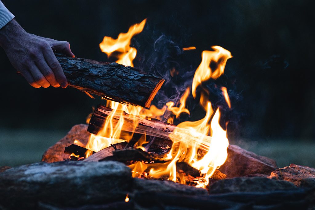 NOCHE DE SAN JUAN: RITUALES, FUEGO Y MAGIA PARA RENOVAR TU ENERGÍA